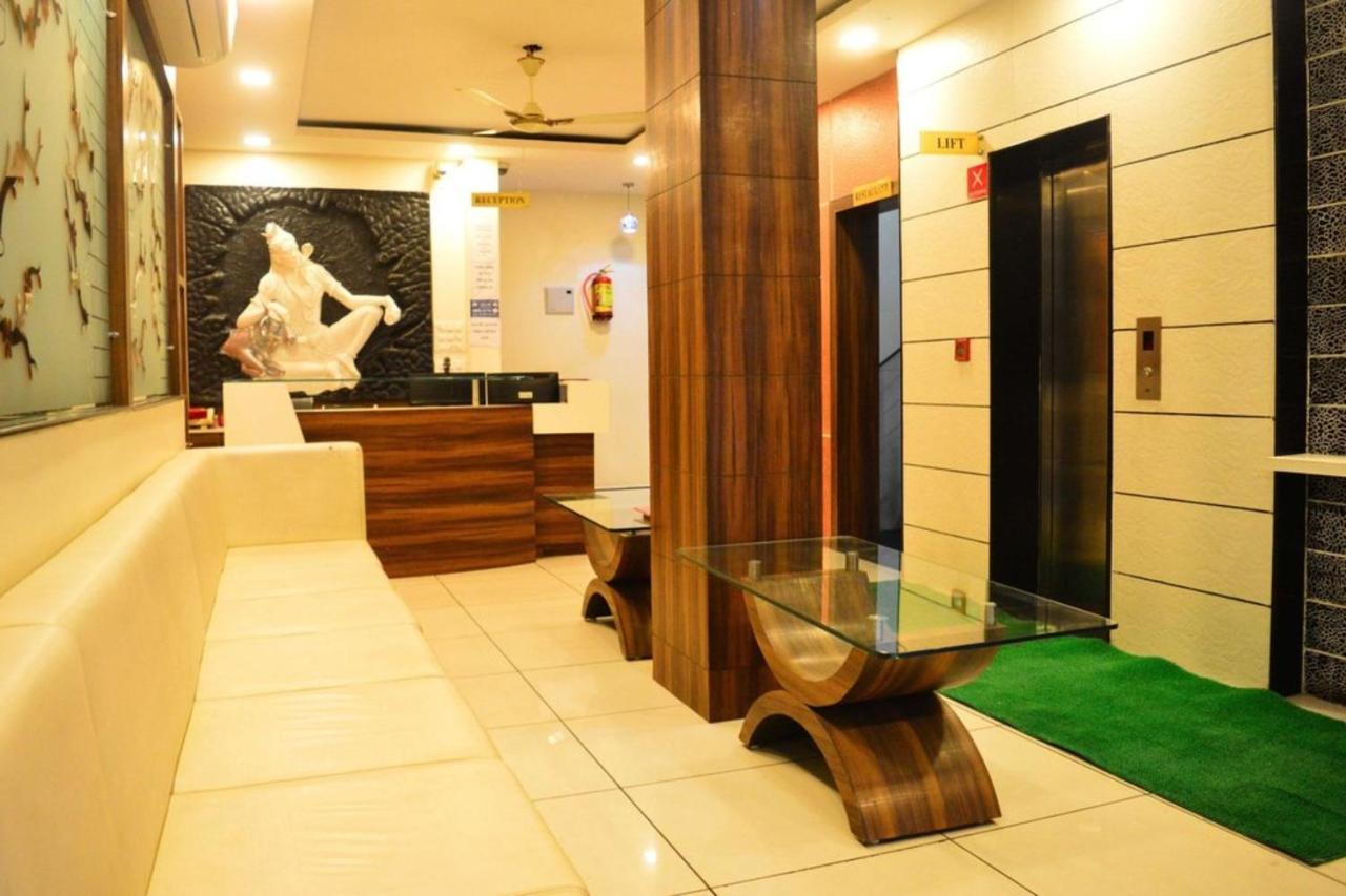 Hotel Satyug Удджайн Экстерьер фото