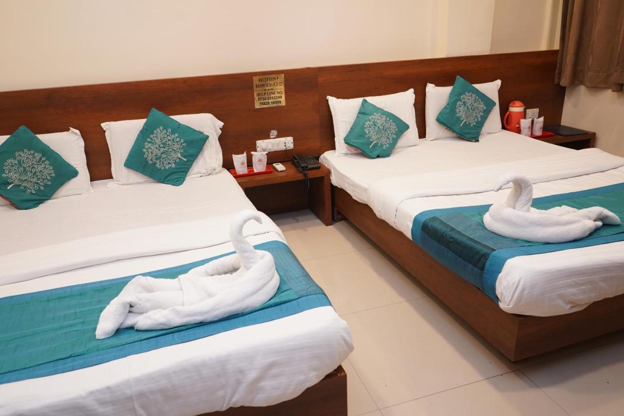 Hotel Satyug Удджайн Экстерьер фото
