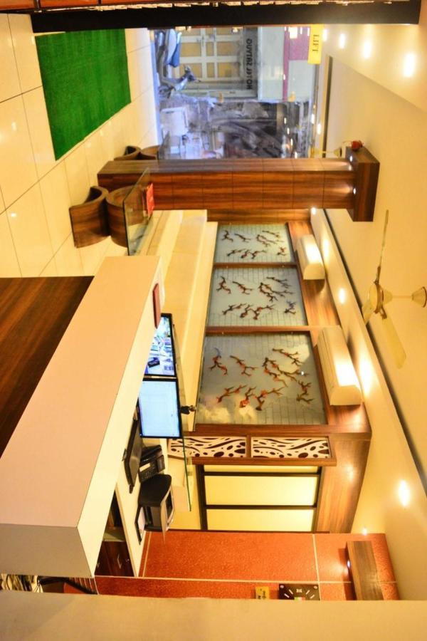 Hotel Satyug Удджайн Экстерьер фото