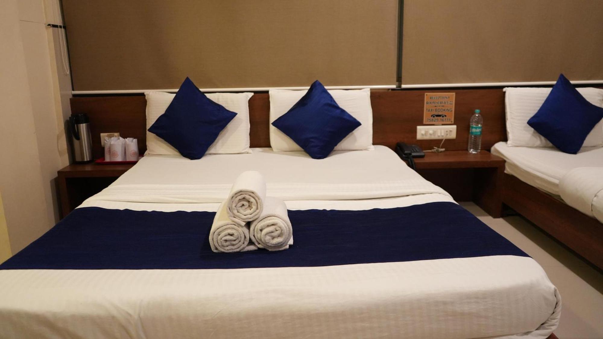 Hotel Satyug Удджайн Экстерьер фото