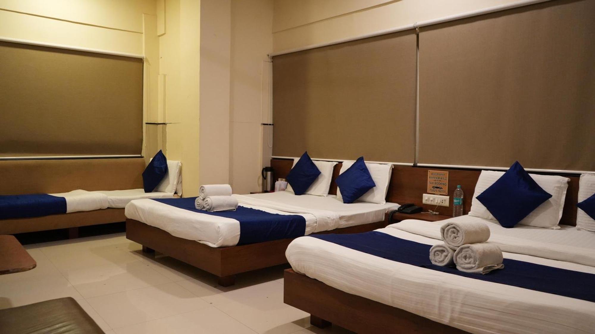 Hotel Satyug Удджайн Экстерьер фото